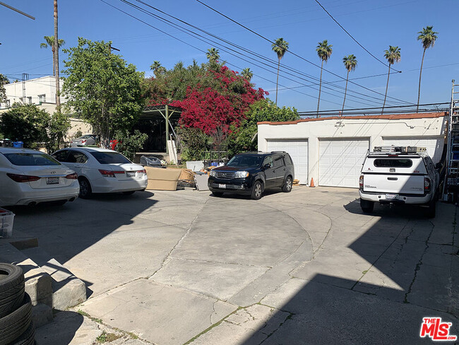 Photo - 120 N Berendo St Unit 120