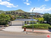 Photo - 1300 Bienveneda Ave House
