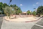 Photo - 18605 Valerio St