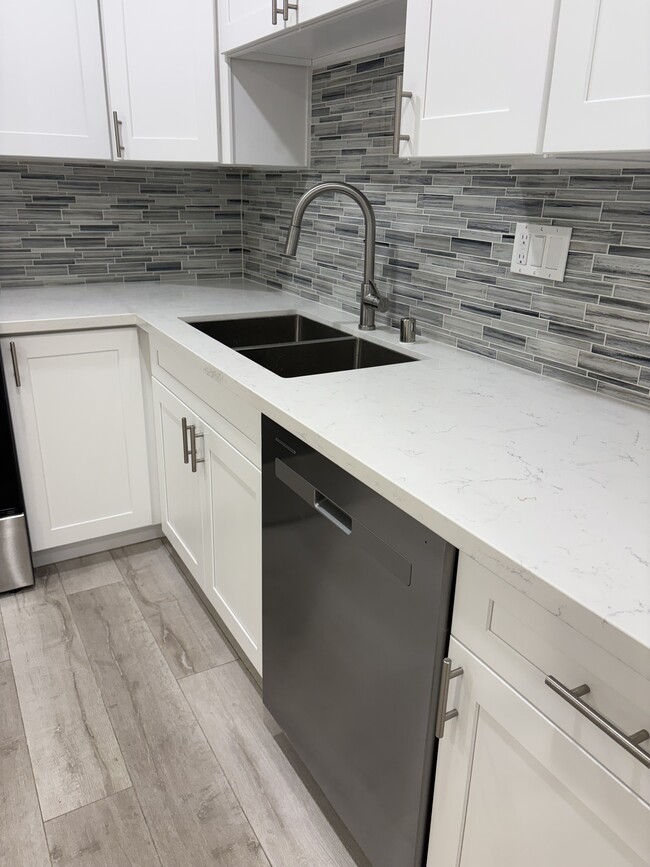 Photo - 4617 Del Monte Ave Unit 4617