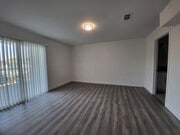 Photo - 14614 Vanowen St