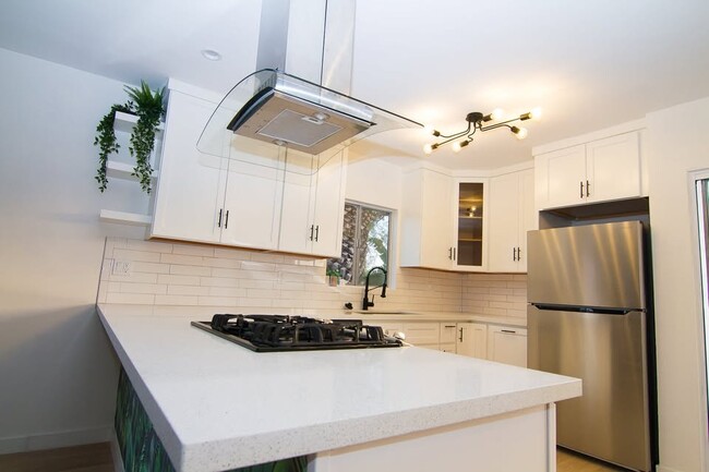 Photo - 3666 Greenfield Ave Unit 3