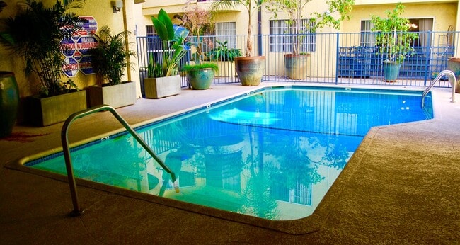 Photo - Carlyle Court