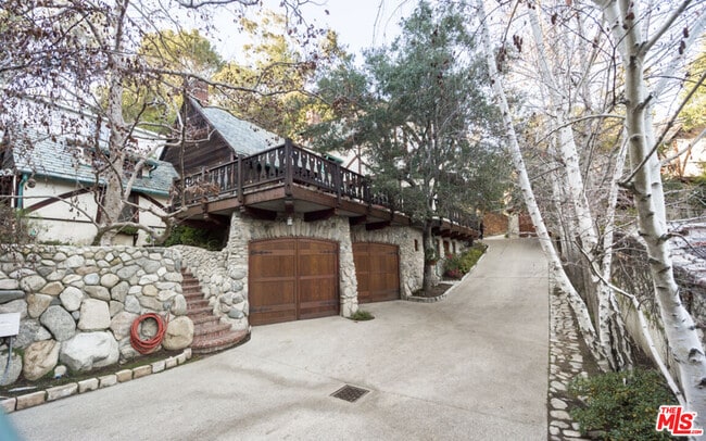 Photo - 10439 Seabury Ln