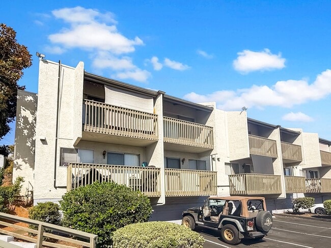 Building Photo - Beautiful 2Bd/1.5Ba Condo w/Washer/Dryer, ...