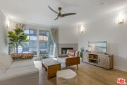 Photo - 20 Catamaran St Unit 104