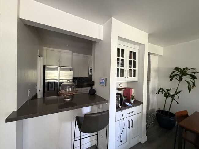 Photo - 6250 Buckingham Pkwy Unit 201