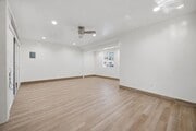 Photo - 18930 Cantara St