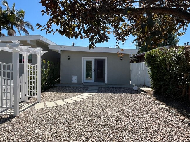 Building Photo - 15228 Valleyheart Dr Unit INT CBL EV UTIL included