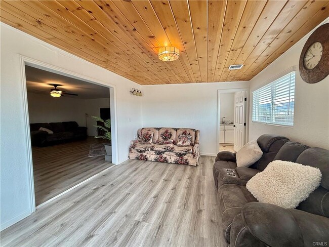 Photo - 45105 73rd St W