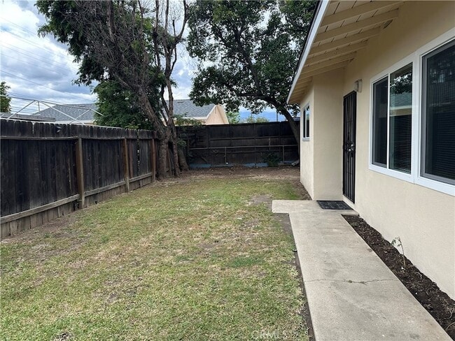 Photo - 4930 N Vincent Ave