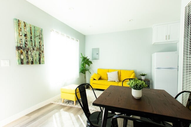 Photo - Private 2BR / 1BA Bungalow Unit in Hyde Park Section 8 Welcome! Unit 6429 1/2
