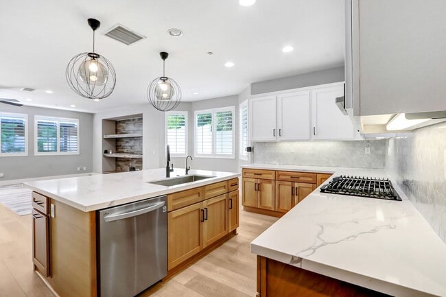 Photo - 4386 Bayhill Ln