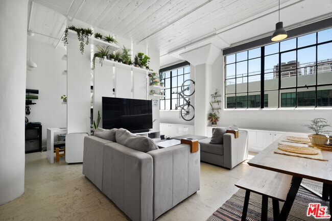 Building Photo - 420 San Pedro St Unit 617 Rental
