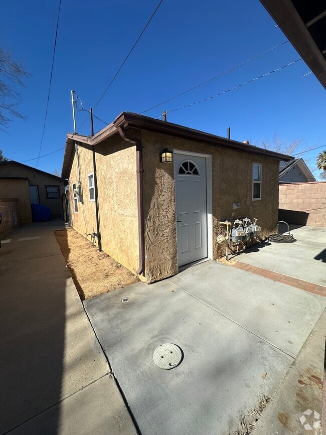 Building Photo - 44430 Date Ave Rental