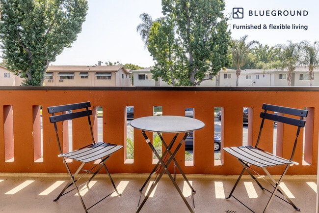 Photo - 4851 Hazeltine Ave Unit FL2-ID462