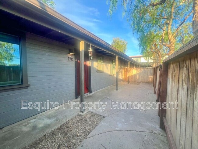 Building Photo - 309 HILL Unit 170