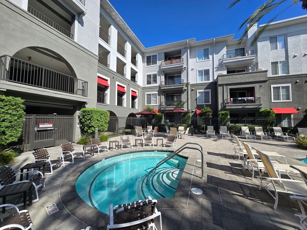 Photo - Exclusive Stadium Lofts Community: Ground ...