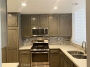 Photo - 855 Tangerine St