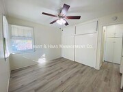 Photo - 1442 E 4th St