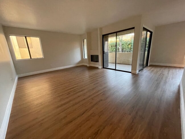 Photo - BEAUTIFUL AND SPACIOUS 3 BED CONDO IN SYLMAR