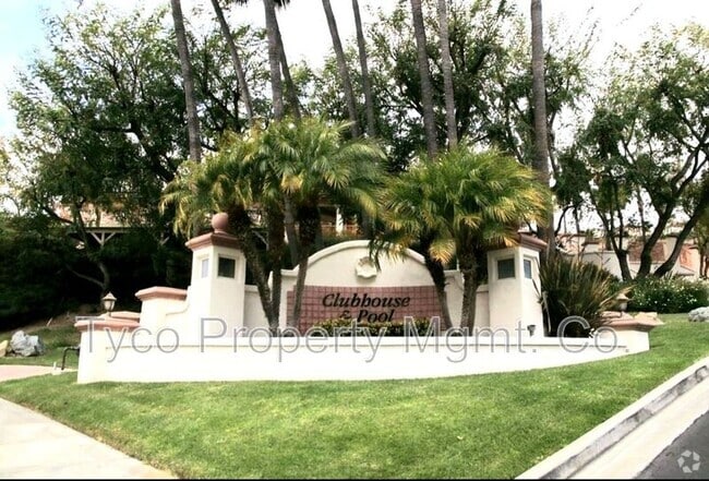 Building Photo - 2021 Pleasant Waters Ct Rental