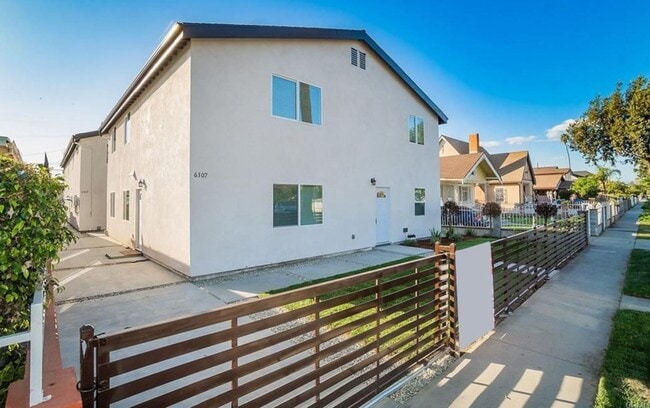 main building - 6307 Miramonte Blvd Unit B