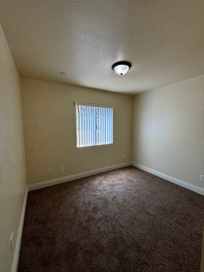 Photo - 231 E 97th St