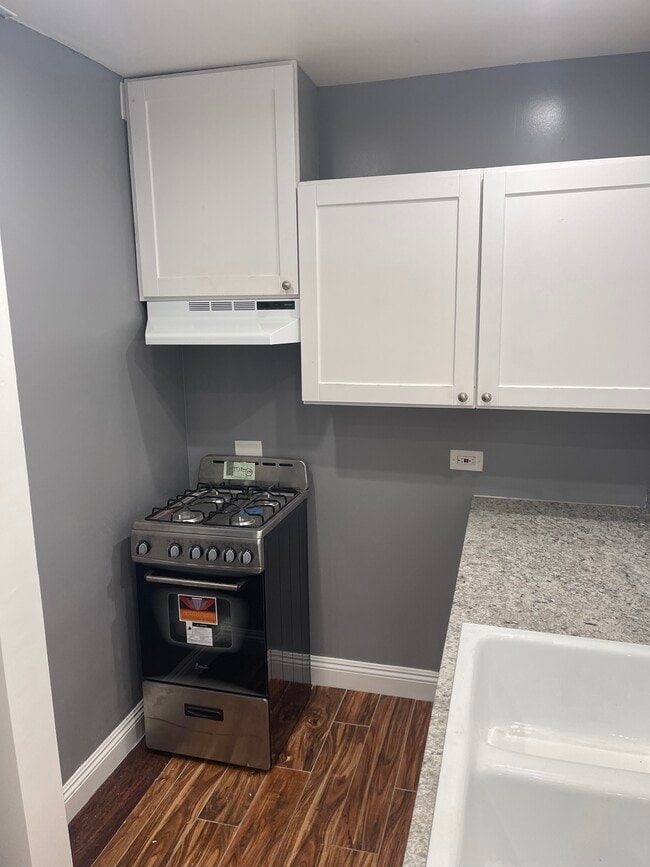 cabinet - 508 S Catalina Ave Unit C