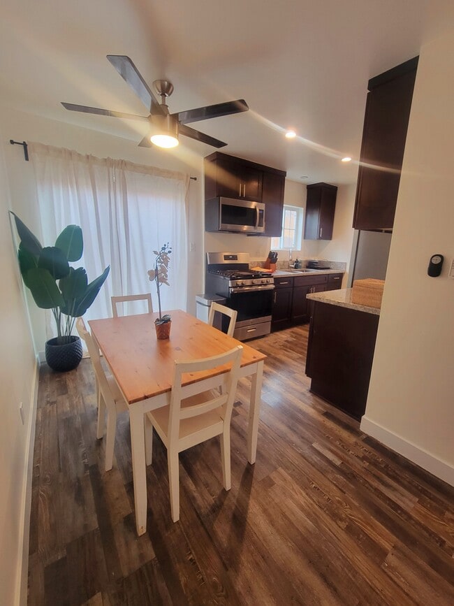 Photo - 4123 Baywood St