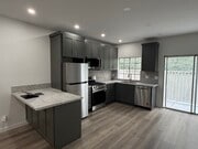 Photo - 10932 Bloomfield St