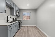 Photo - 113 S Lillie Ave Unit 201-01