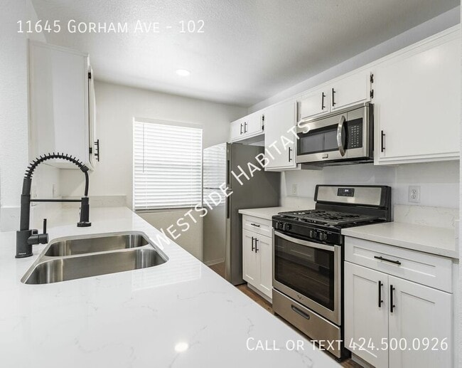 Building Photo - 11645 Gorham Ave Unit 102 Rental