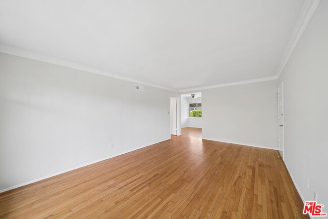 Photo - 1308 Havenhurst Dr Unit 19