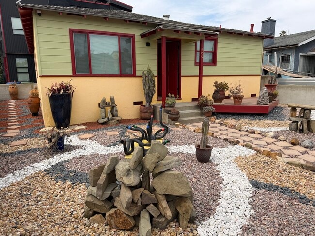 Building Photo - 701 Indiana Ave