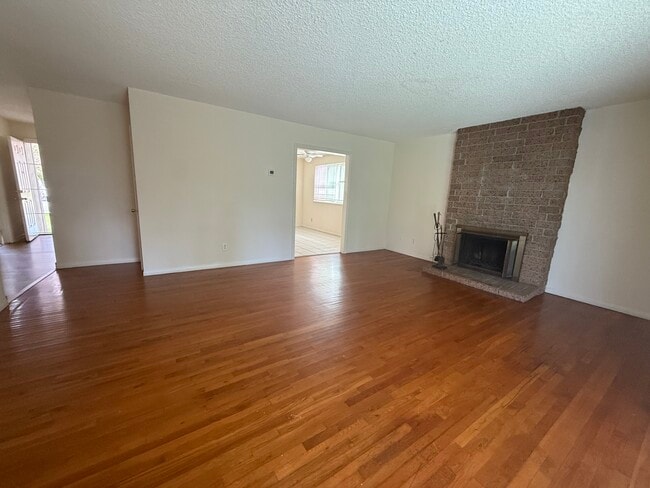 Photo - 3780 Belford St
