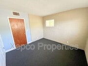 Photo - 1680 E Mesquite Ave House