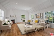 Photo - 10527 Le Conte Ave