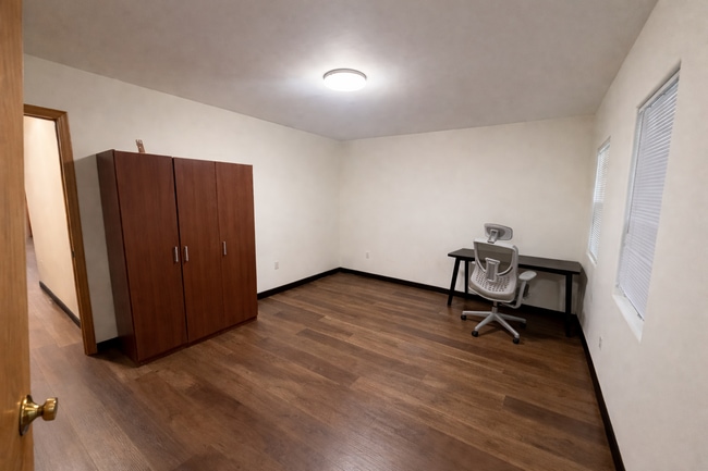 Photo - Gemina II-1361 1/2 Unit 1361 1/2