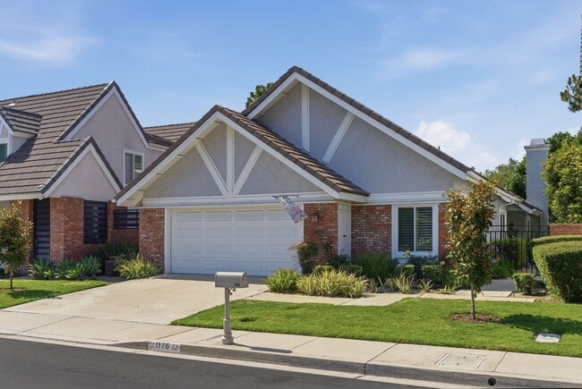 Photo - Beautiful 3 Bed / 2 Bath Costa Mesa Home – Available August 1st