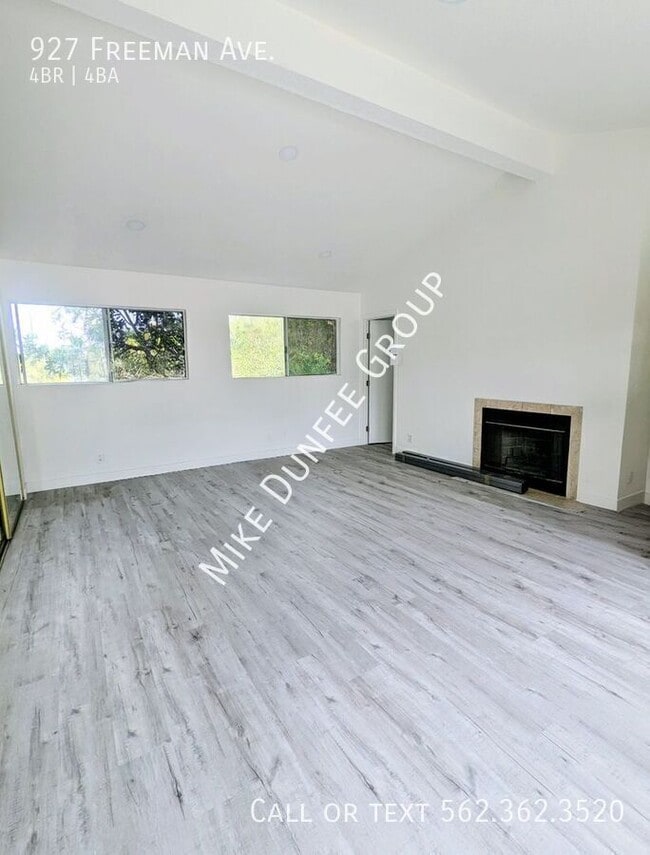 Photo - 927 Freeman Ave
