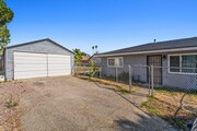 Photo - 2 bedroom Duplex with Huge yard! House