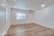 Photo - Modern 2Bdm 1Ba Apartment in the Azalea Pa...