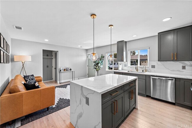 Photo - 5136 Alumni Pl