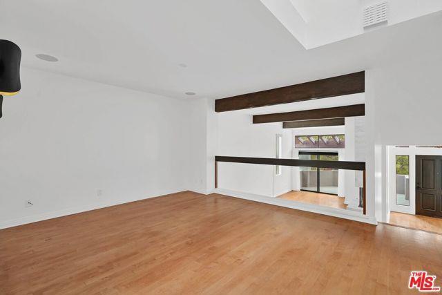 Photo - 1569 Michael Ln