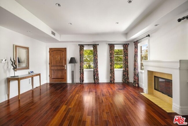 Photo - 758 N Almar Ave