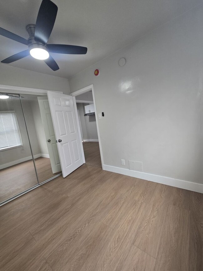 Photo - 10965 S Figueroa St Unit 10