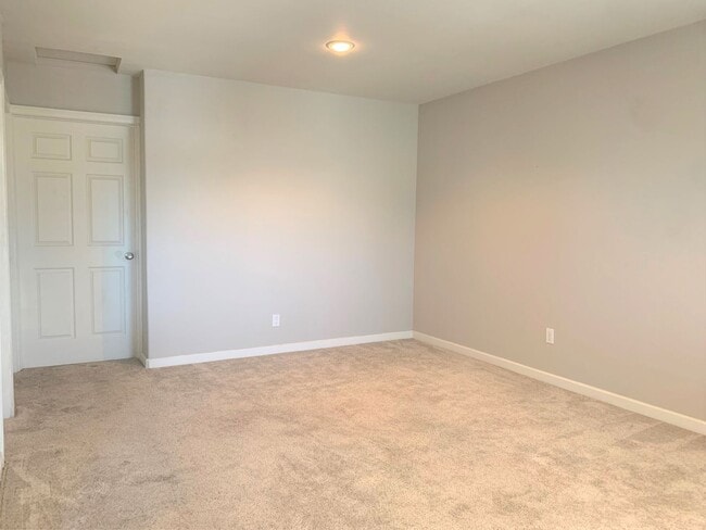 Photo - 1028 S 30th St Unit 1028 S. 30th, A (Upper Apartment)