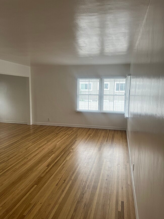 Building Photo - 1252 Franklin St Unit #D