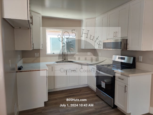 Building Photo - 1076 Rosewood Dr Rental